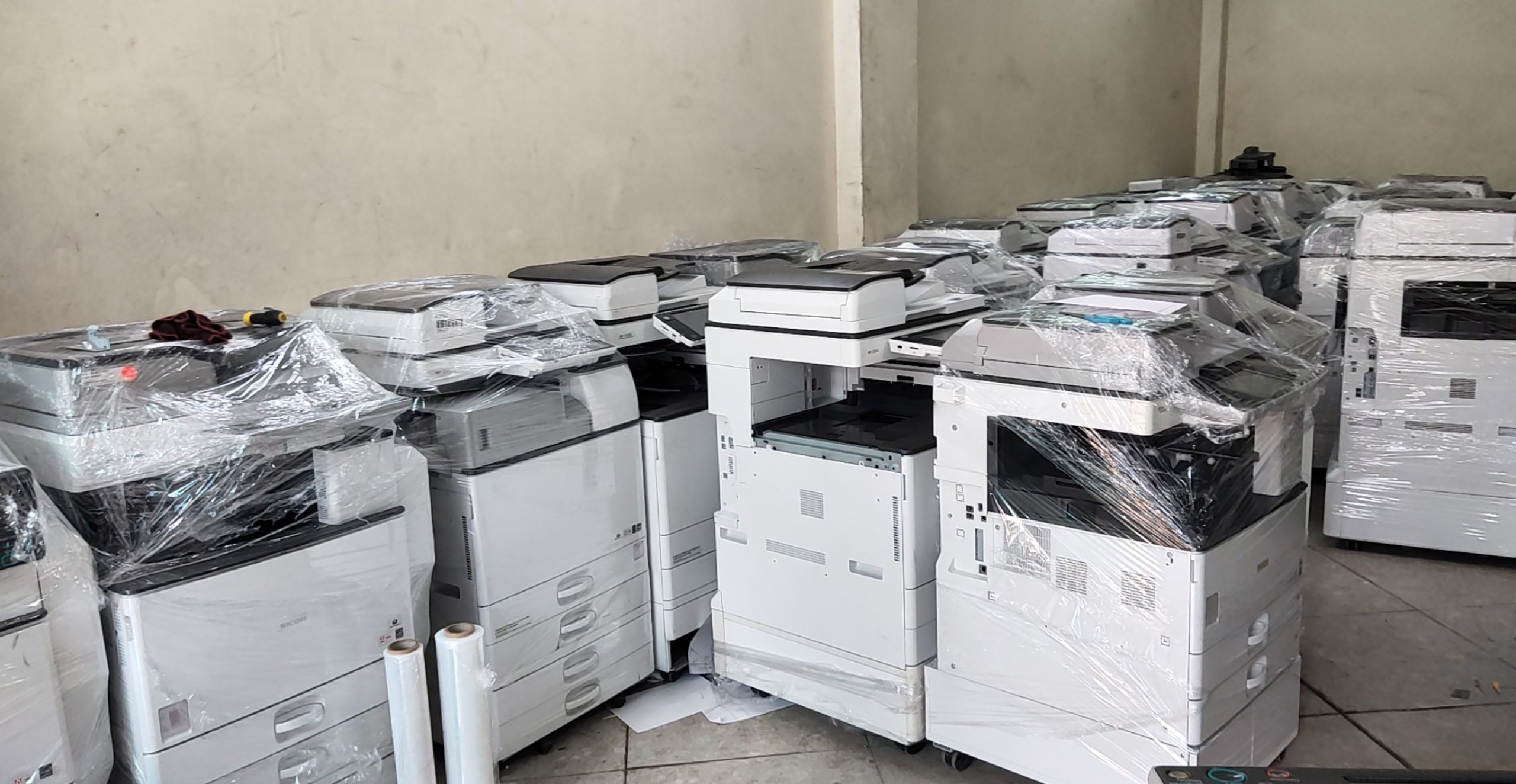 thu mua thiết bị văn phòng