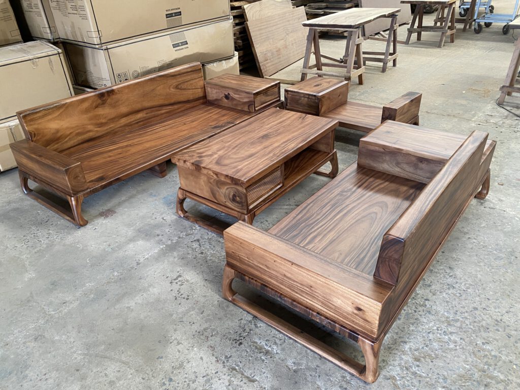 kích thước bàn ghế gỗ nguyên khối