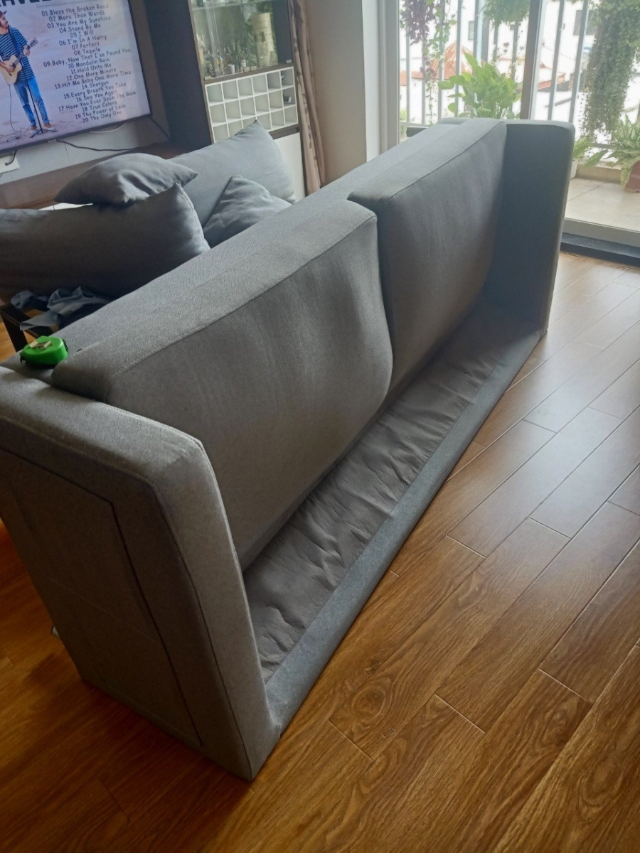 ghế sofa bị gãy