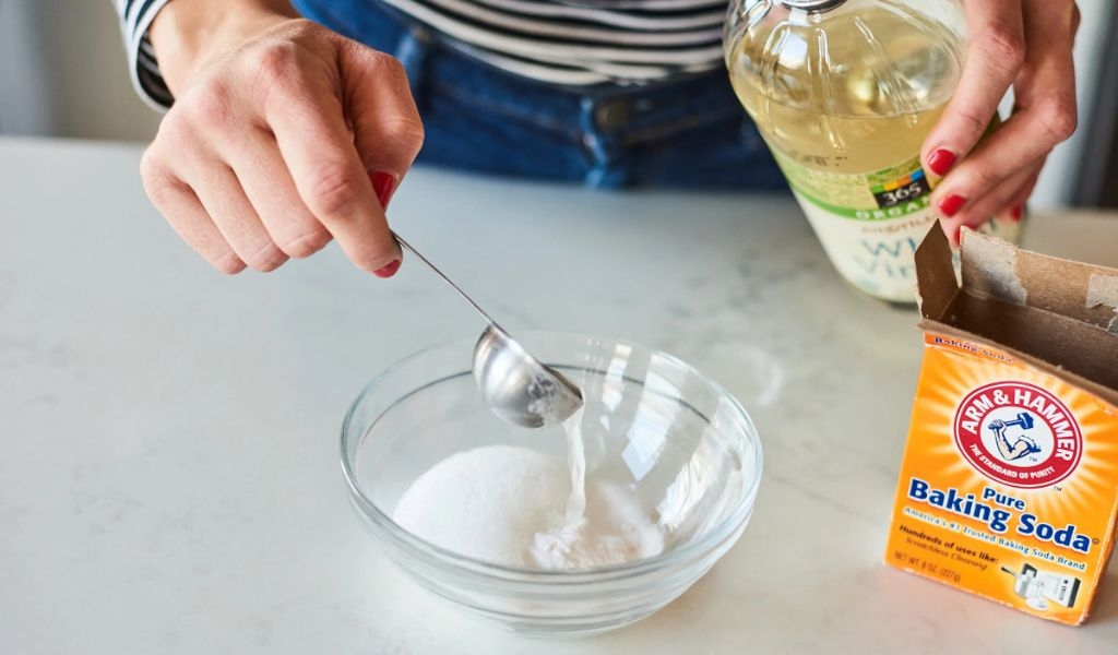 cách khử mùi hôi tủ lạnh