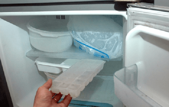 tủ lạnh bị kêu to rè rè