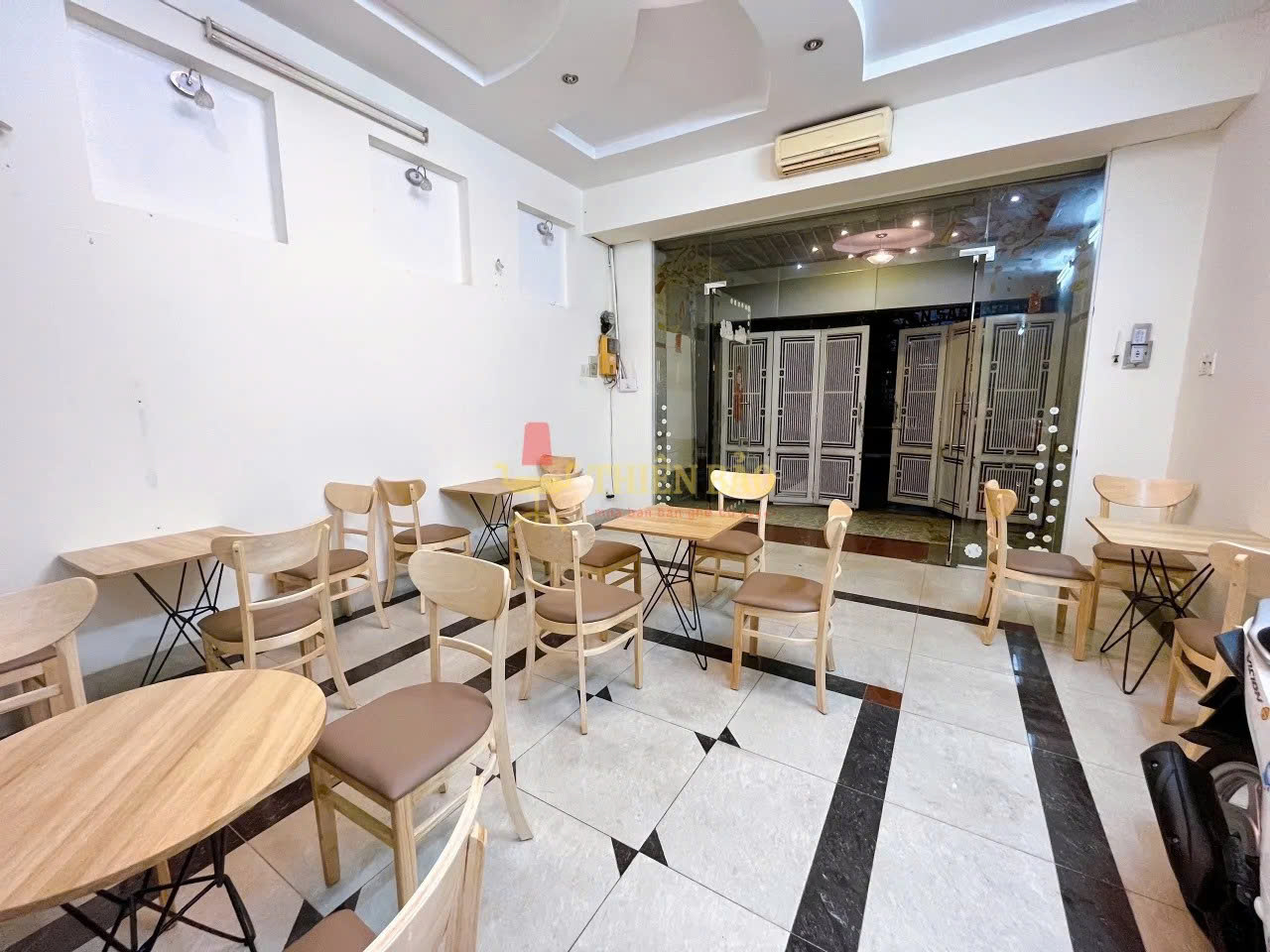 thu mua bàn ghế quán ăn